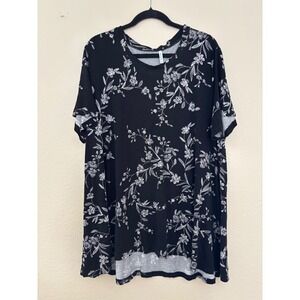 POPYOUNG Womens 3XL Black White Floral High Low Tunic Tee Short Sleeve
A998